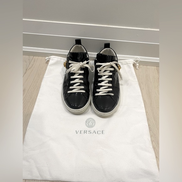 Versace shoes authentic - Picture 2 of 5